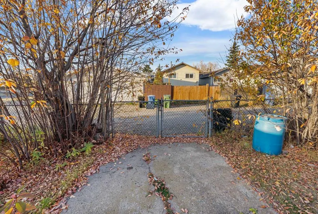 120 Whitefield Drive NE