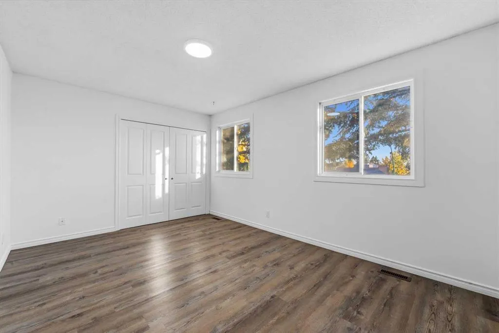 120 Whitefield Drive NE