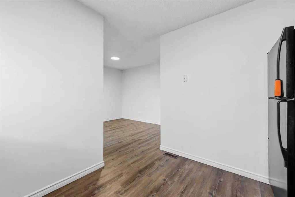 120 Whitefield Drive NE