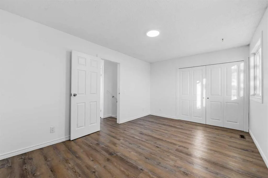 120 Whitefield Drive NE