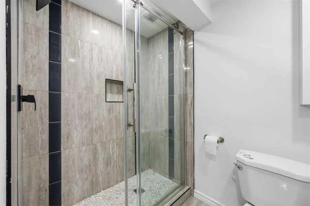 120 Whitefield Drive NE