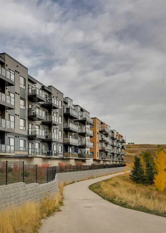 42 Cranbrook Gardens SE #1303