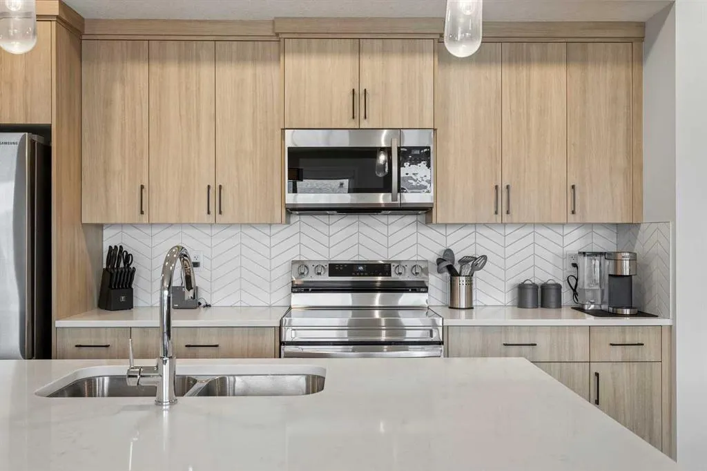 42 Cranbrook Gardens SE #1303