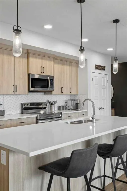42 Cranbrook Gardens SE #1303