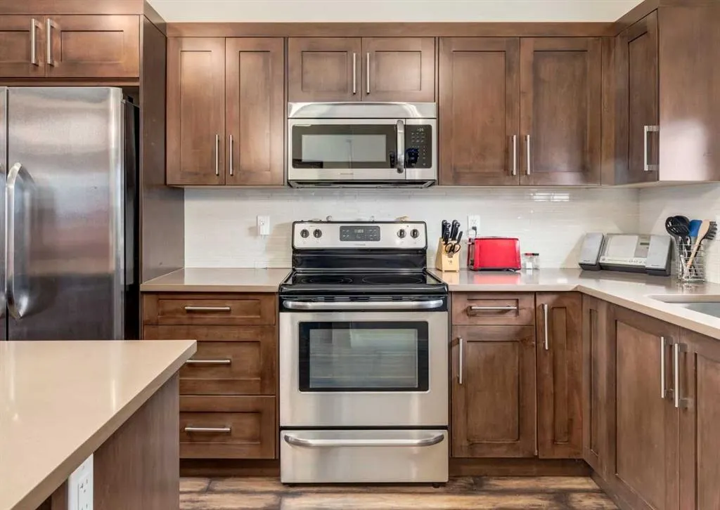 1225 Kings Heights Way SE #703