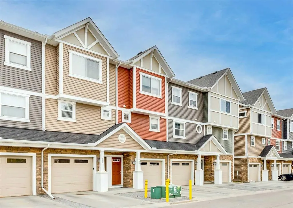 1225 Kings Heights Way SE #703