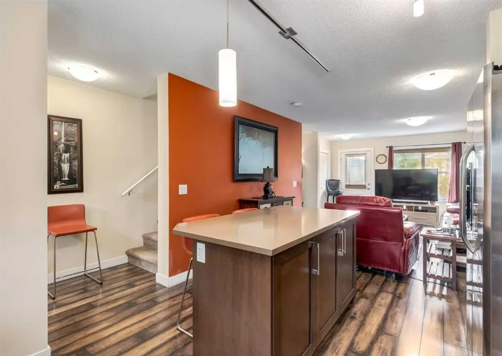 1225 Kings Heights Way SE #703