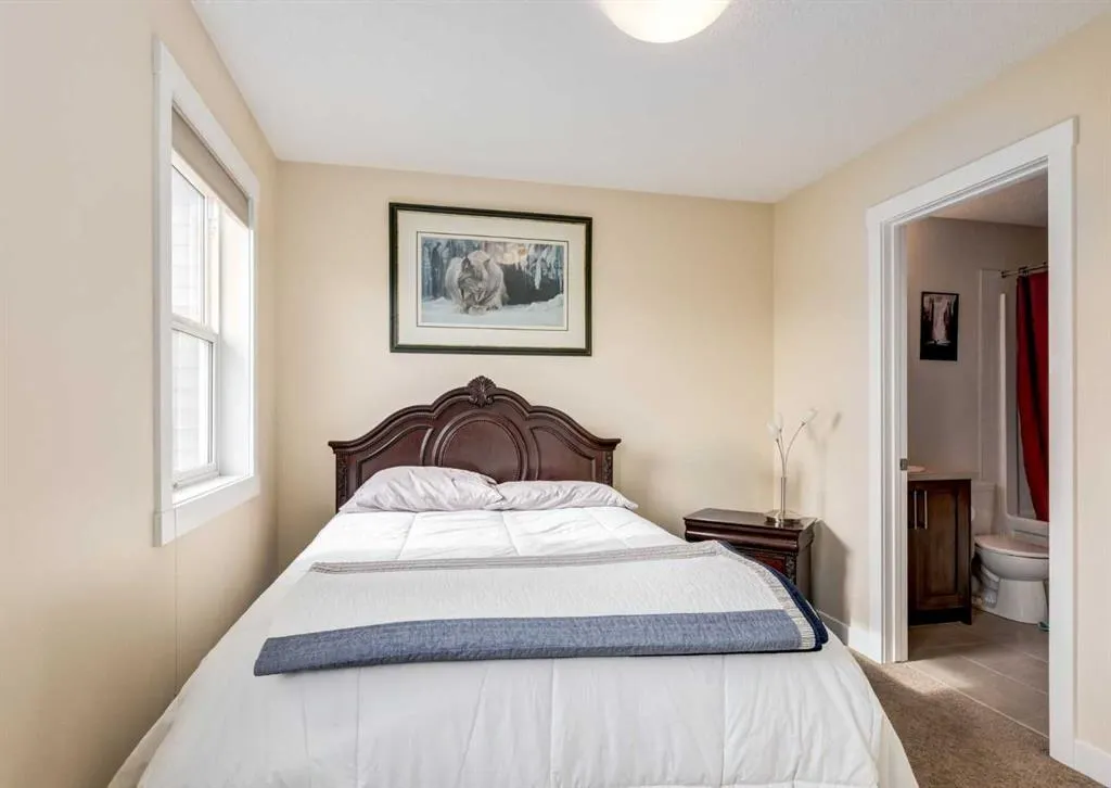 1225 Kings Heights Way SE #703