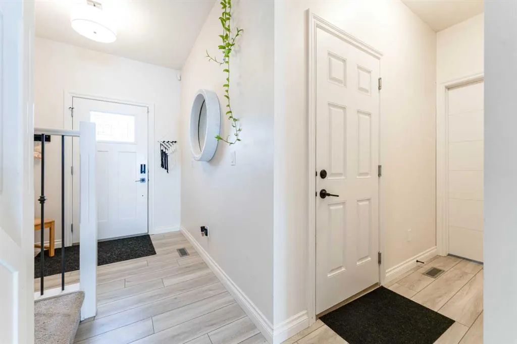1484 Bayview Point SW