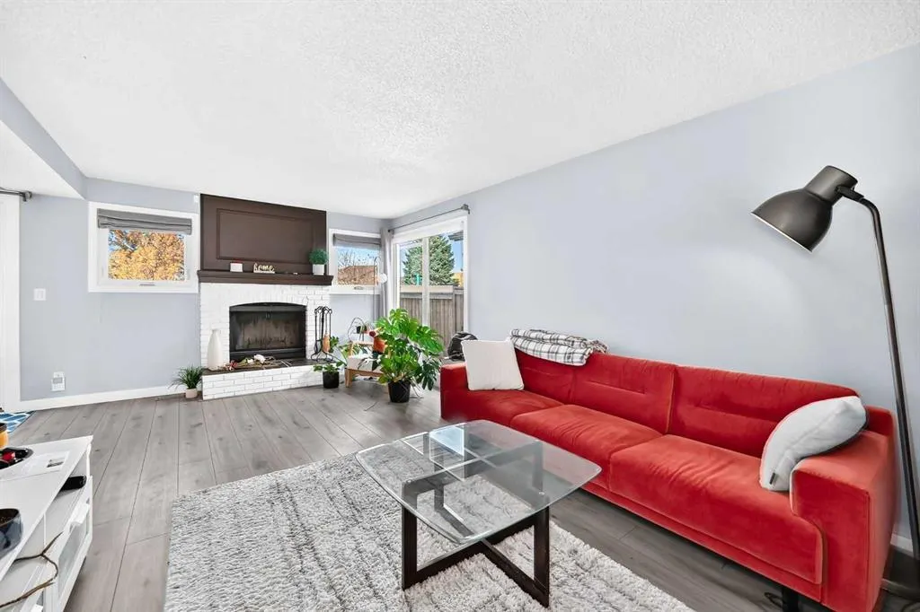 52 Cedargrove Road SW