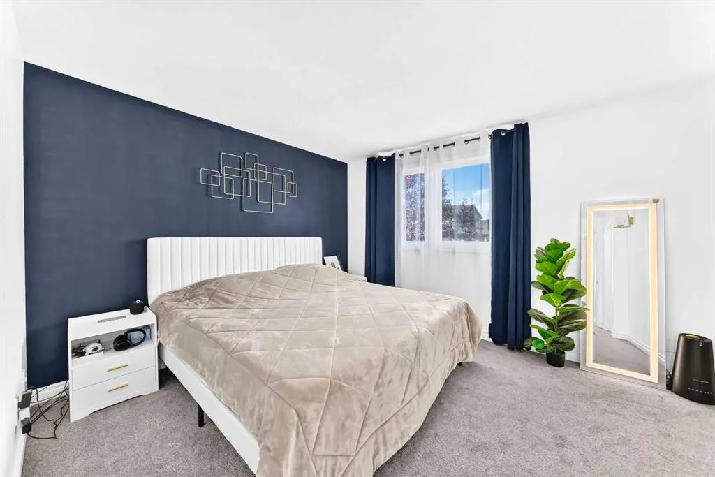 52 Cedargrove Road SW