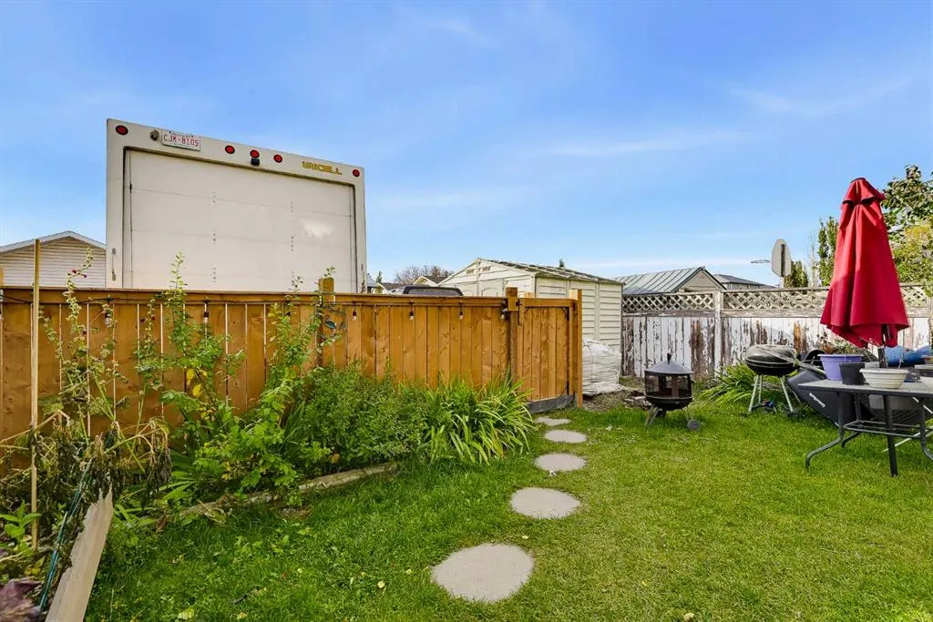 613 19 Street SE #101