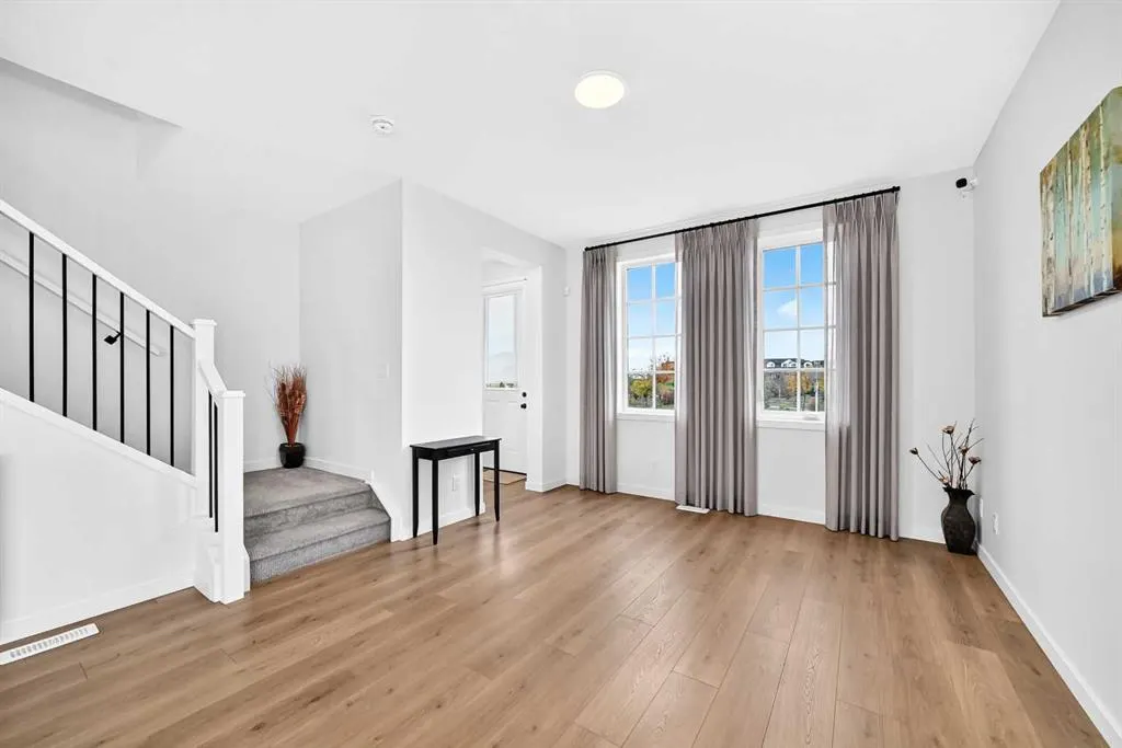 85 Heirloom Way SE
