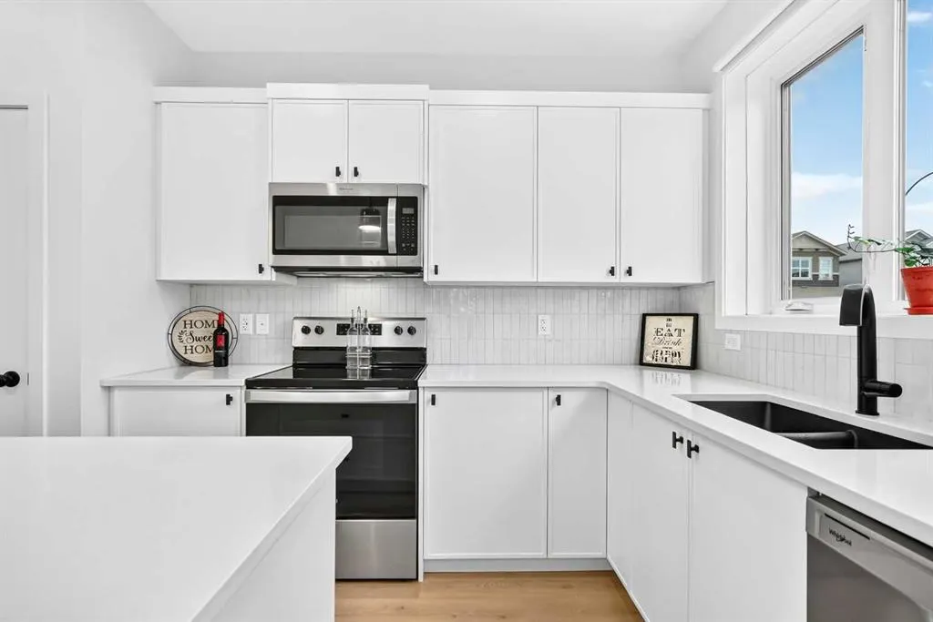 85 Heirloom Way SE