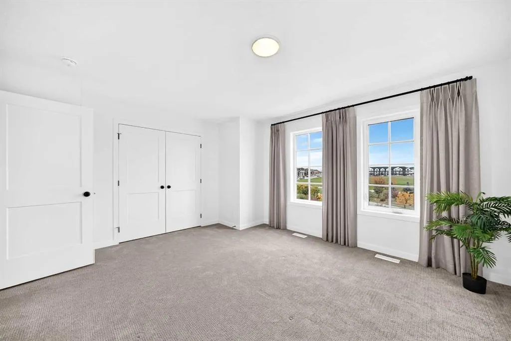 85 Heirloom Way SE
