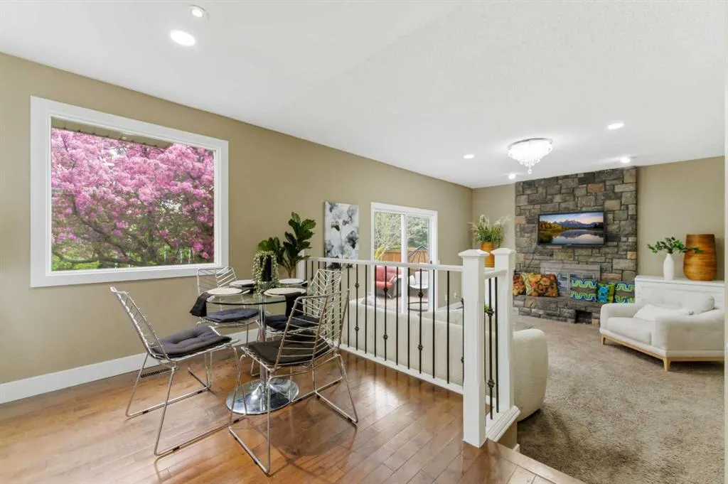 36 Varsity Estates Court NW