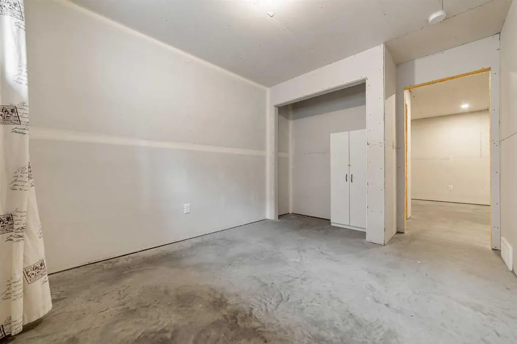 1600 Stafford Drive N #4