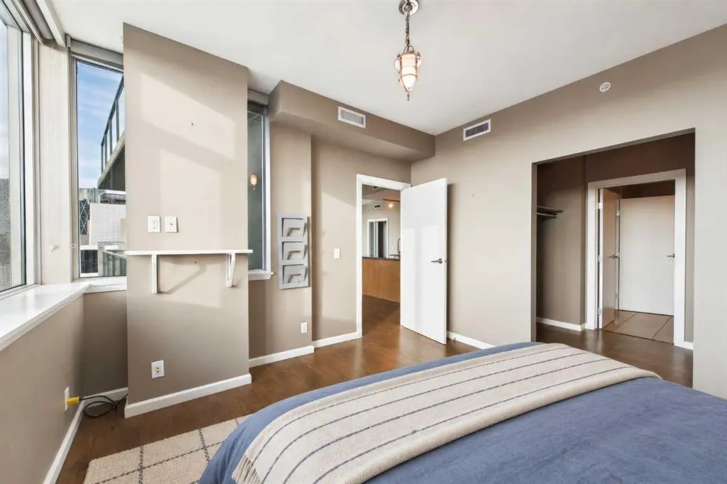210 15 Avenue SE #3101