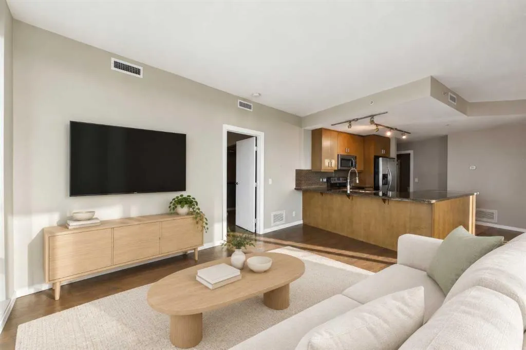 210 15 Avenue SE #3101
