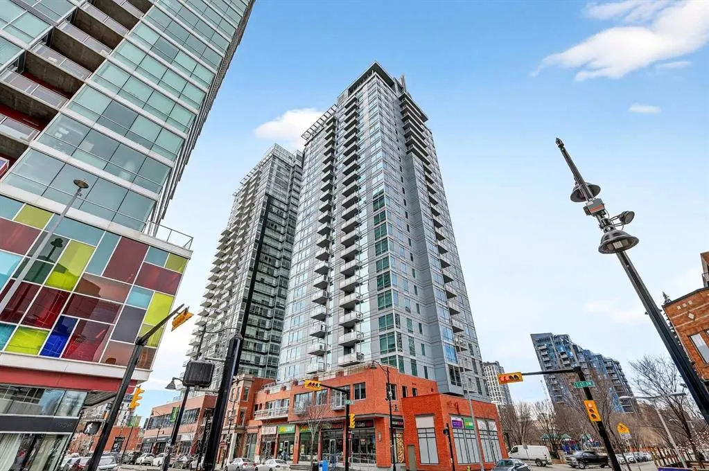 215 13 Avenue SW #302