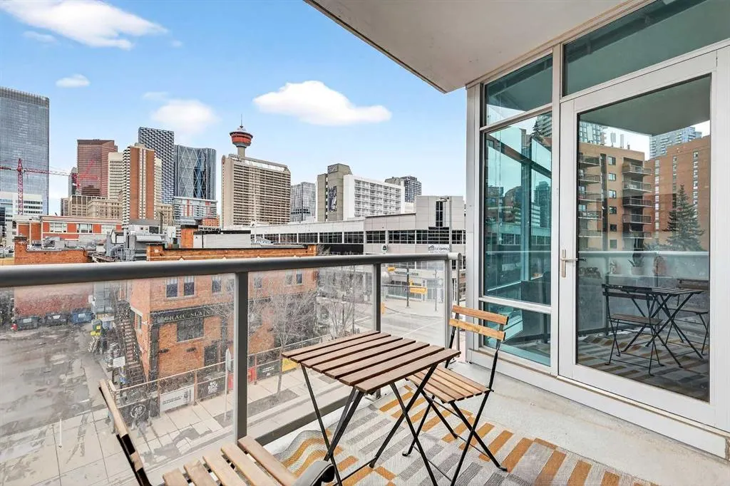 215 13 Avenue SW #302