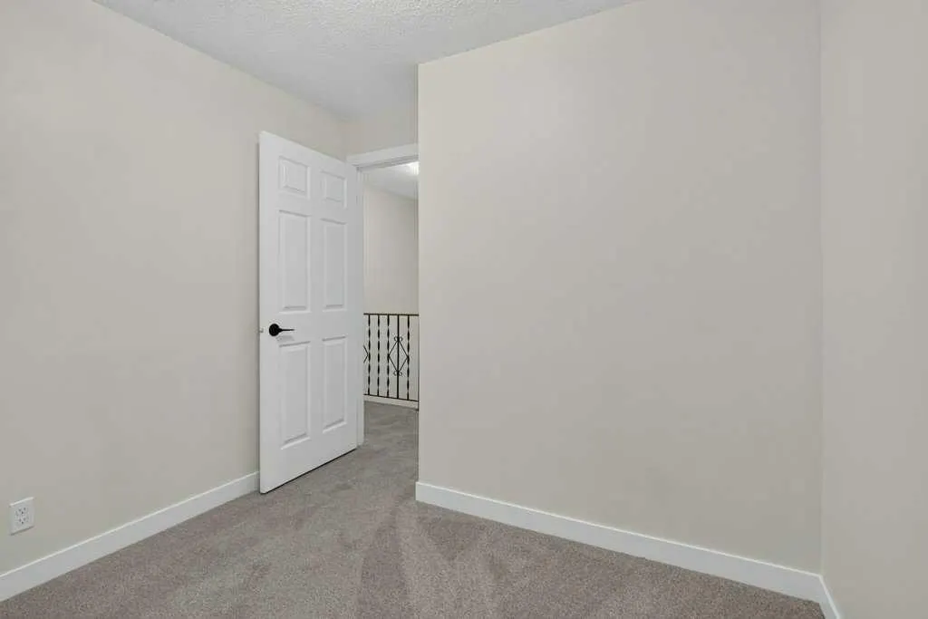 5404 10 Avenue SE #106