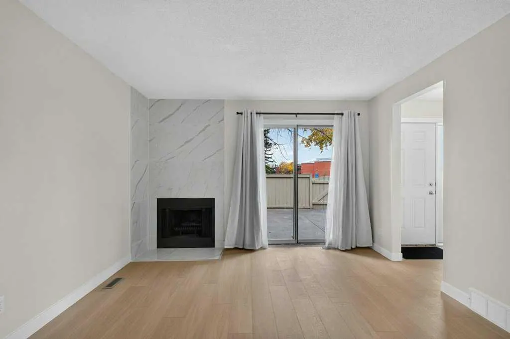 5404 10 Avenue SE #106