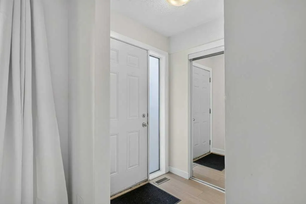 5404 10 Avenue SE #106