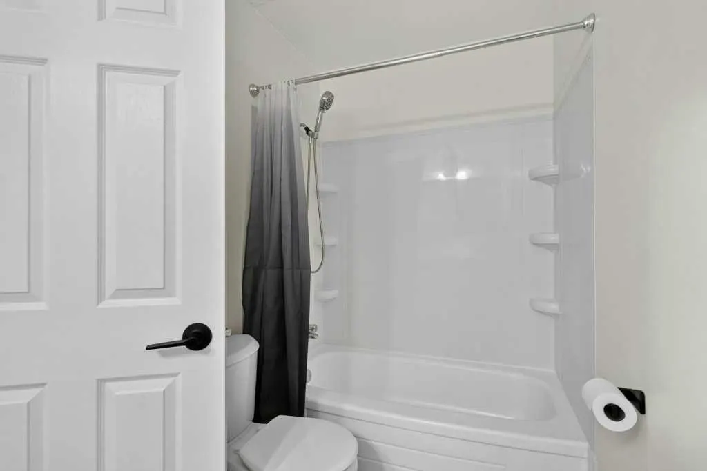 5404 10 Avenue SE #106