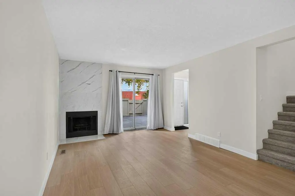 5404 10 Avenue SE #106