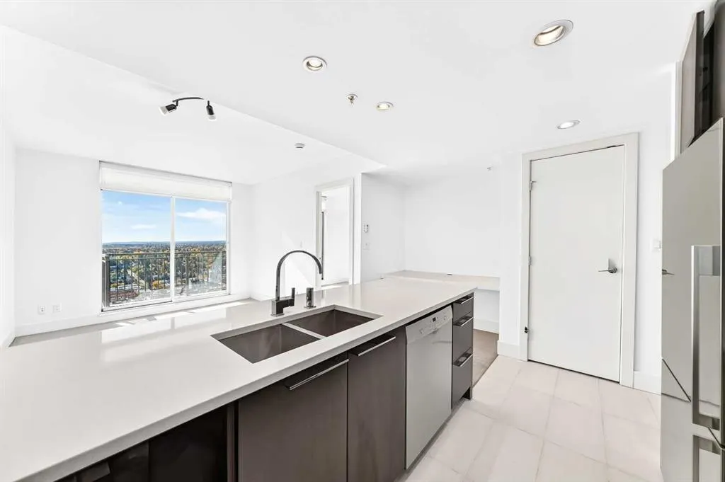 1111 10 Street SW #2907