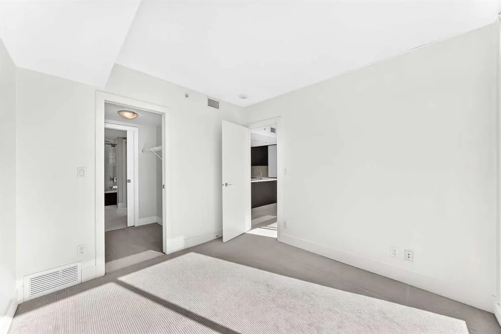 1111 10 Street SW #2907