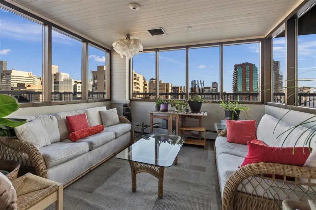 1001 14 Avenue SW #601