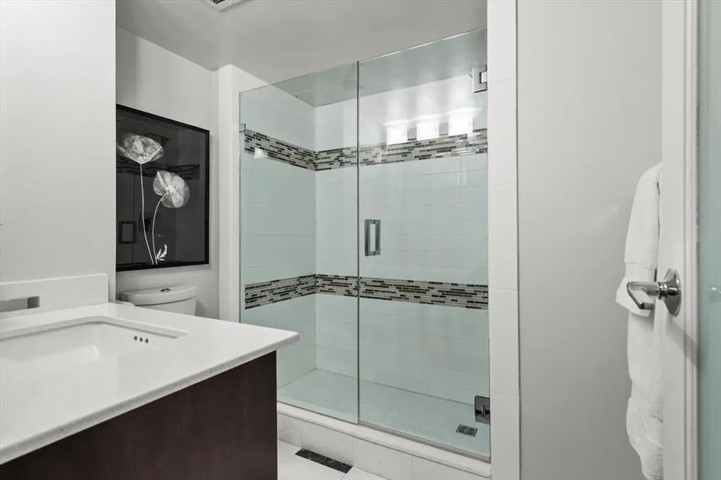 1001 14 Avenue SW #601