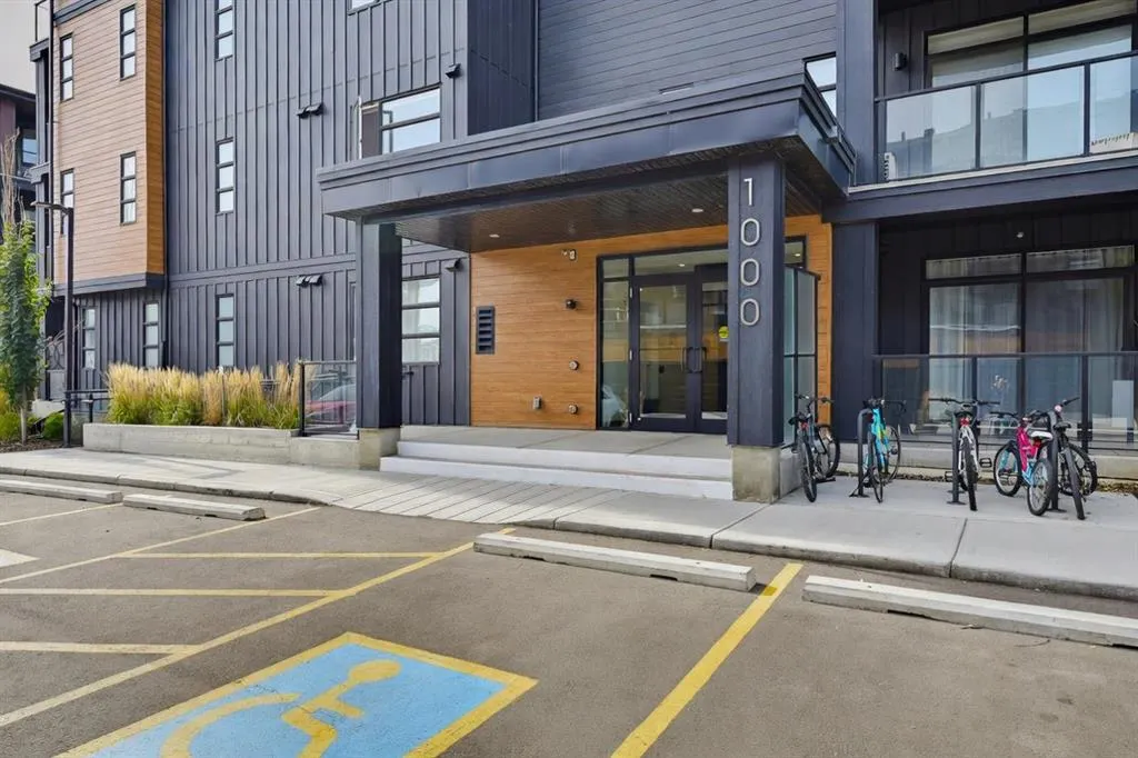 55 Lucas Way NW #1207