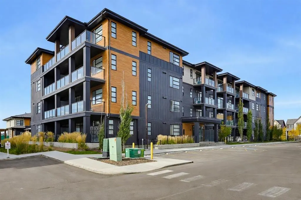 55 Lucas Way NW #1207