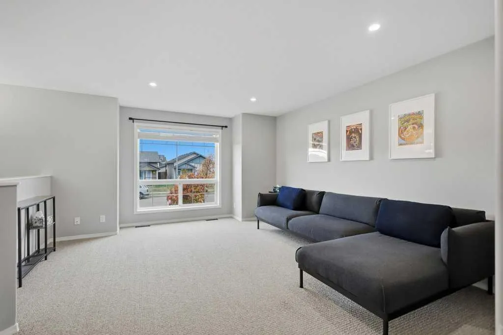 159 Pioneer Way