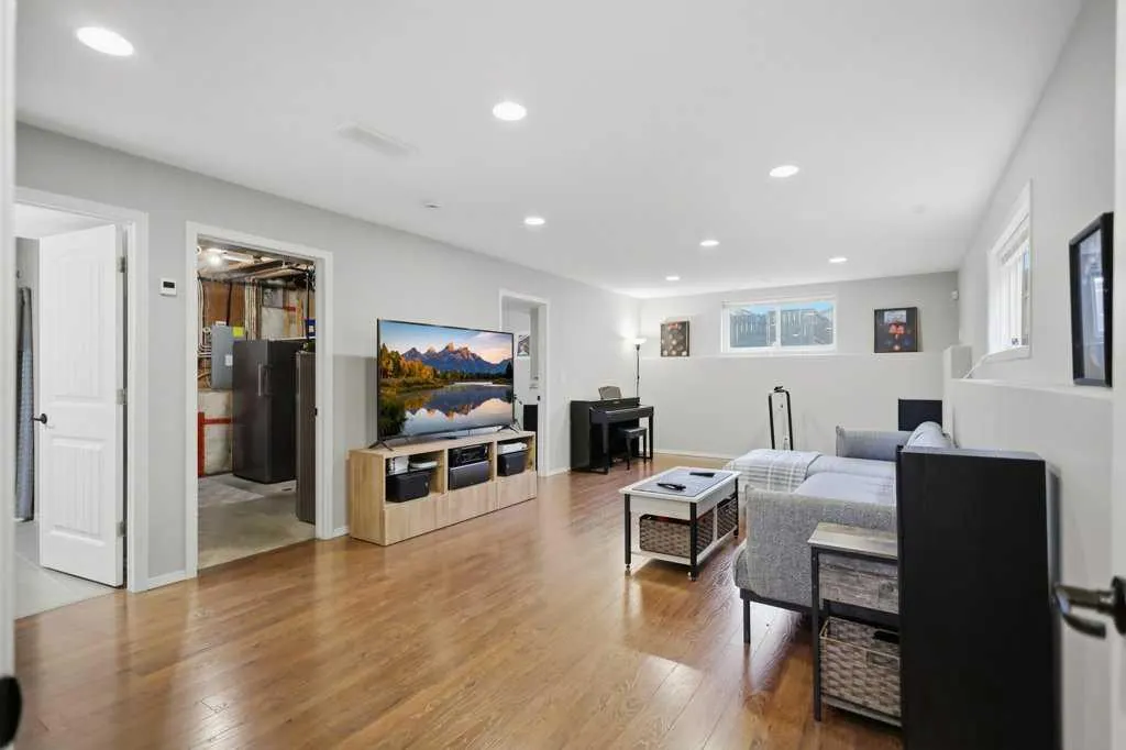 159 Pioneer Way