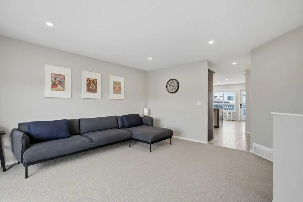 159 Pioneer Way