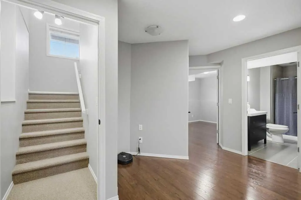 159 Pioneer Way