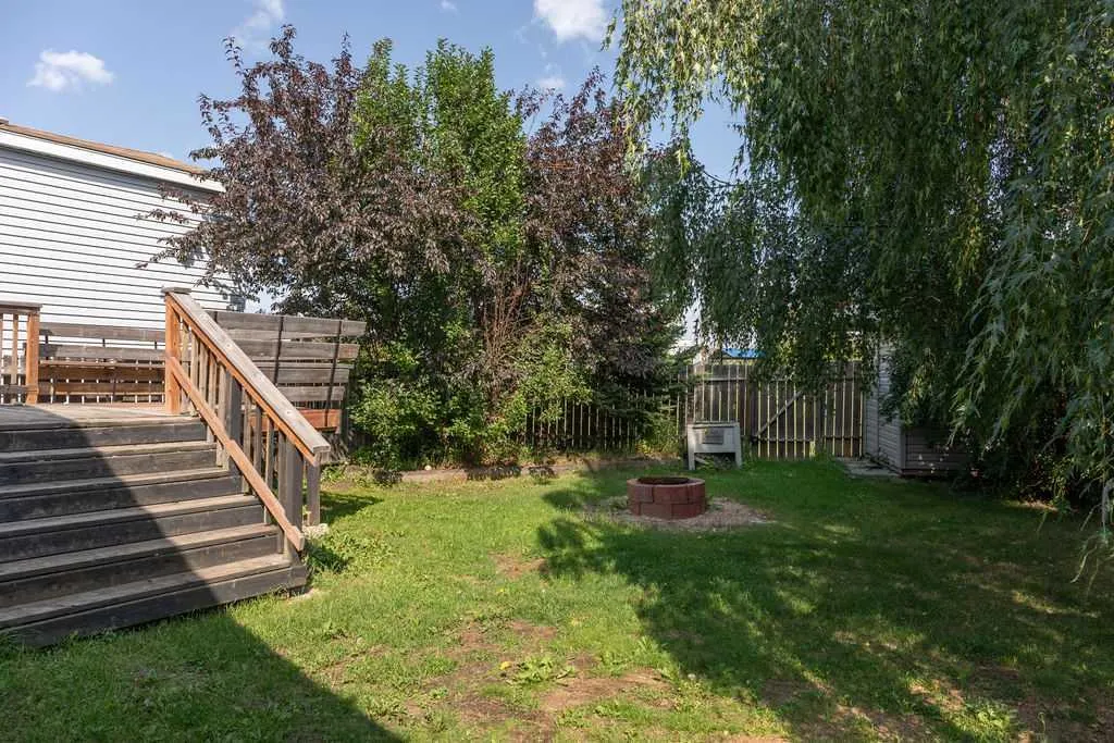110 Bird Crescent
