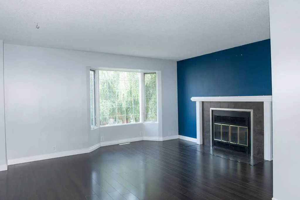 110 Bird Crescent