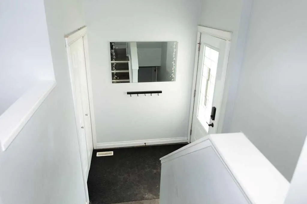 110 Bird Crescent