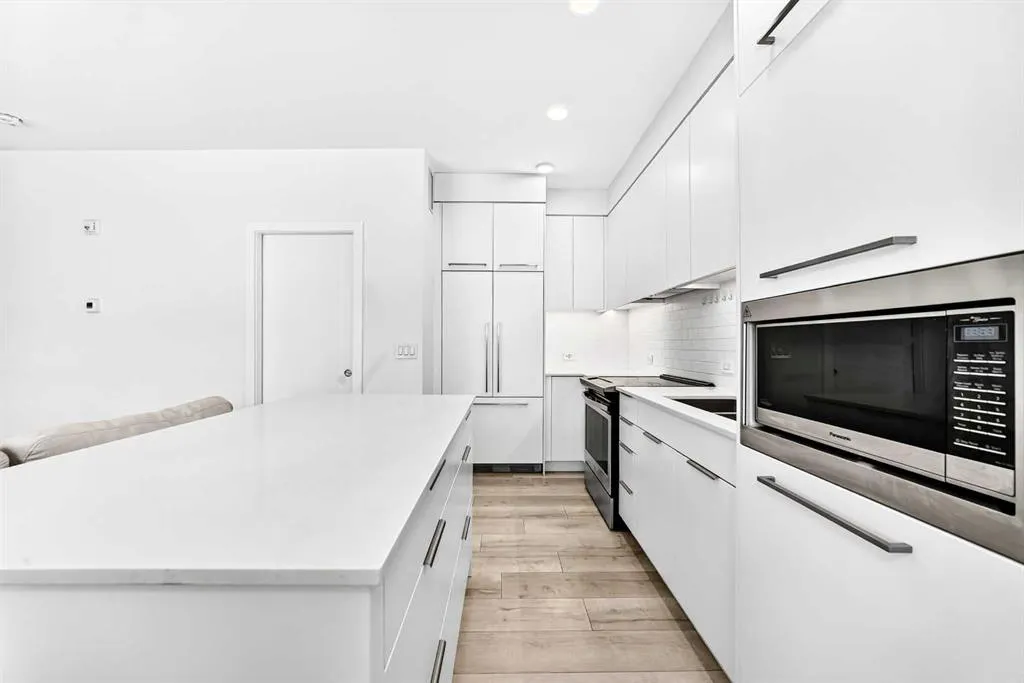 3125 39 Street NW #115