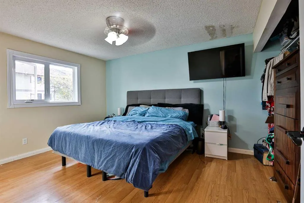 186 Oxford Road W