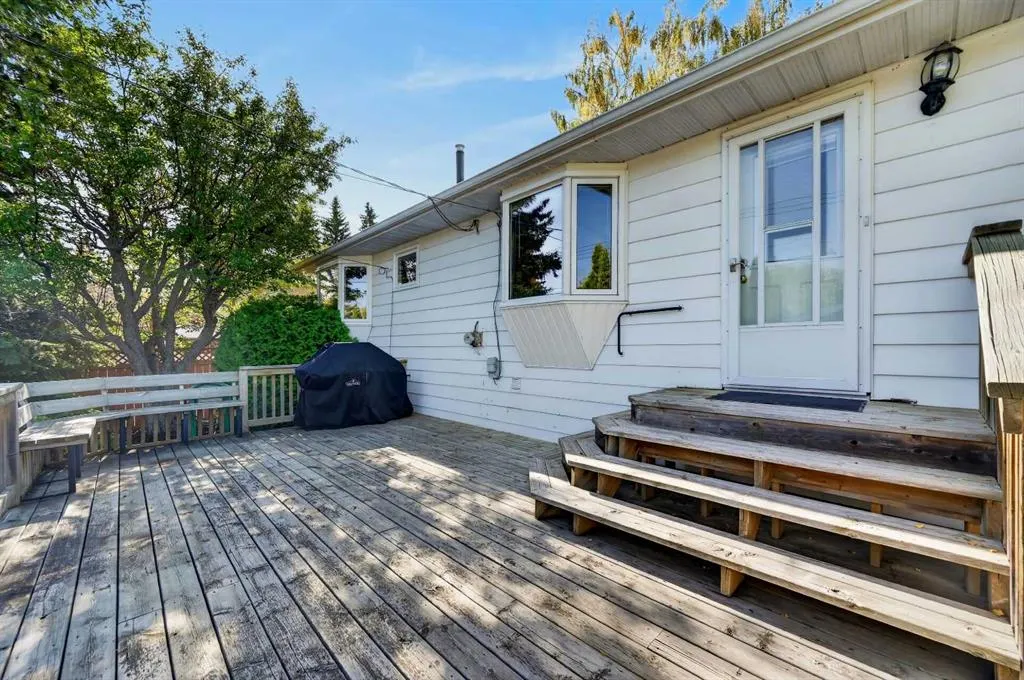 637 Willowburn Crescent SE