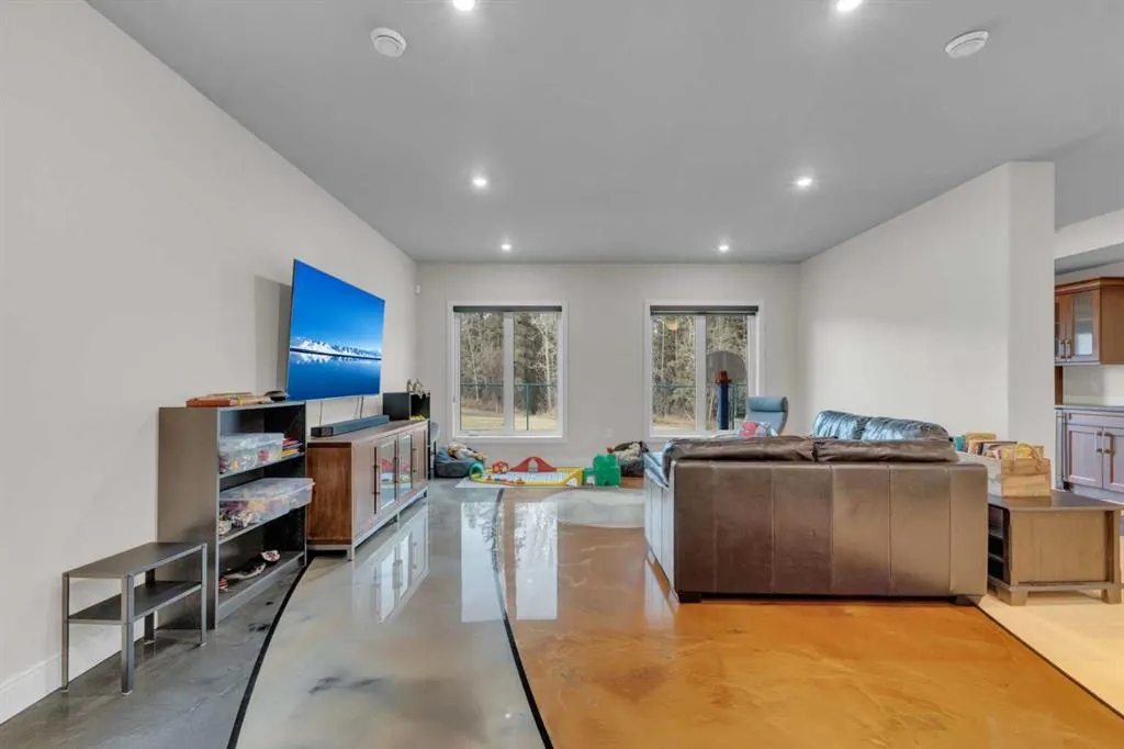 38 Grove Close