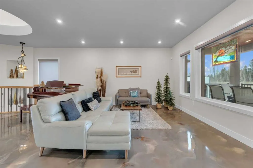 38 Grove Close