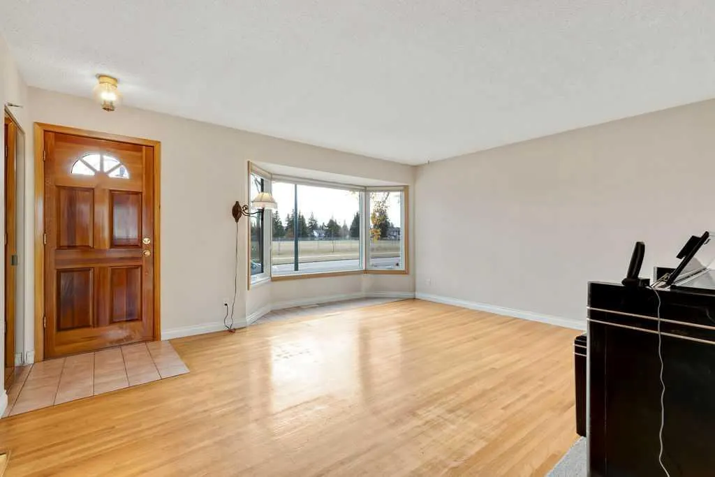328 Willow Park Drive SE