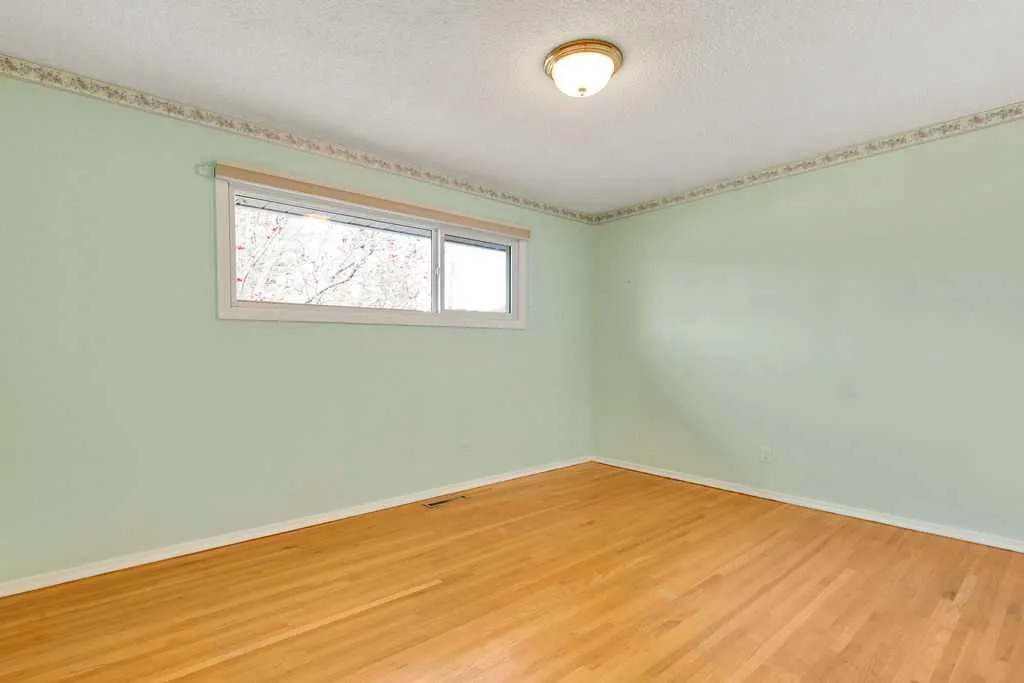 328 Willow Park Drive SE